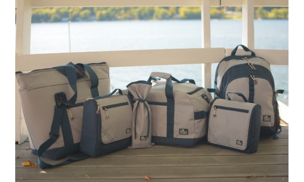 Silver Spinnaker Daypack  with complete set on deck